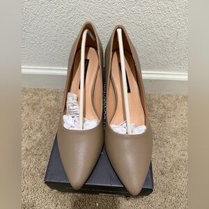 “New” French Connection Beige Women's Shoes size8.5